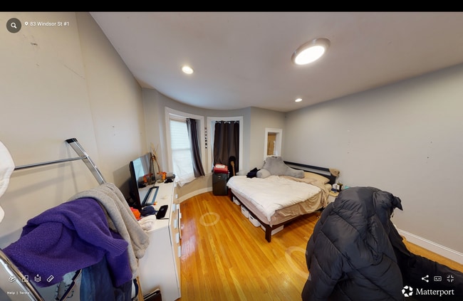 Building Photo - 83 Windsor St Unit 1