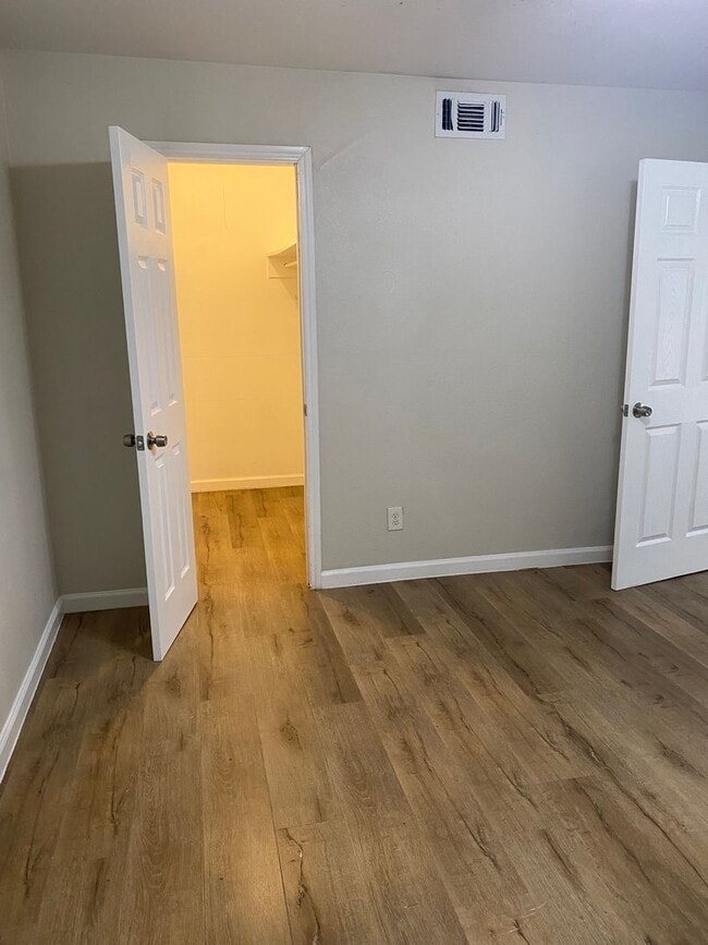 Photo - Reiger Park Apartments