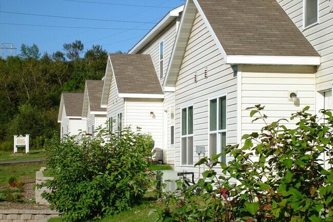 Building Photo - Westgate Townhomes