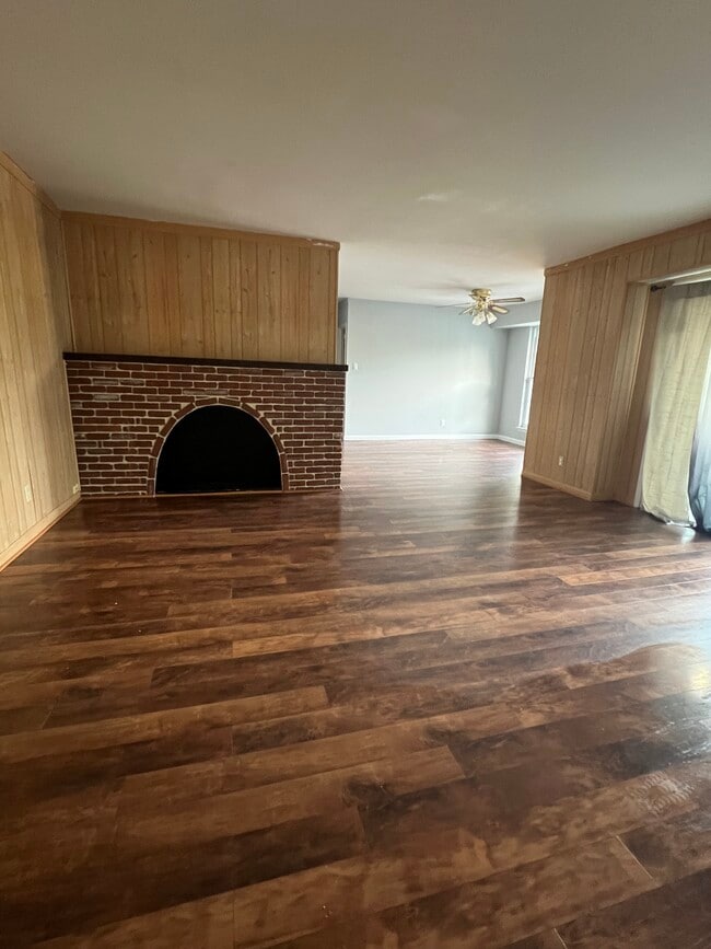 Building Photo - 275 Green St Unit Arbor Green 4E6 Rental