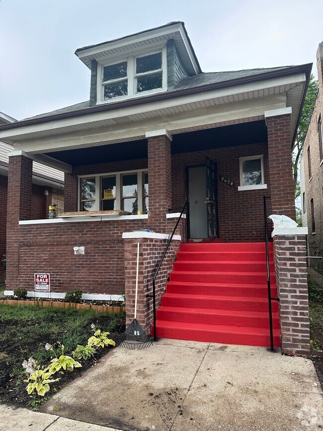 Building Photo - 8634 S Carpenter St Rental