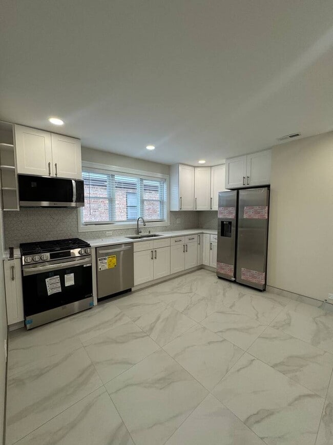 Photo - 5814 N Elston Ave Unit 1F