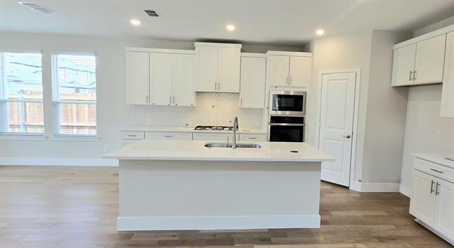 Photo - 3010 Eleanor Dr