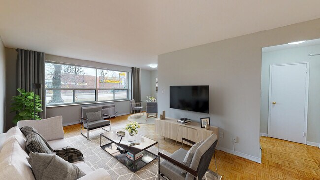 Photo - 2255 Victoria Park Ave