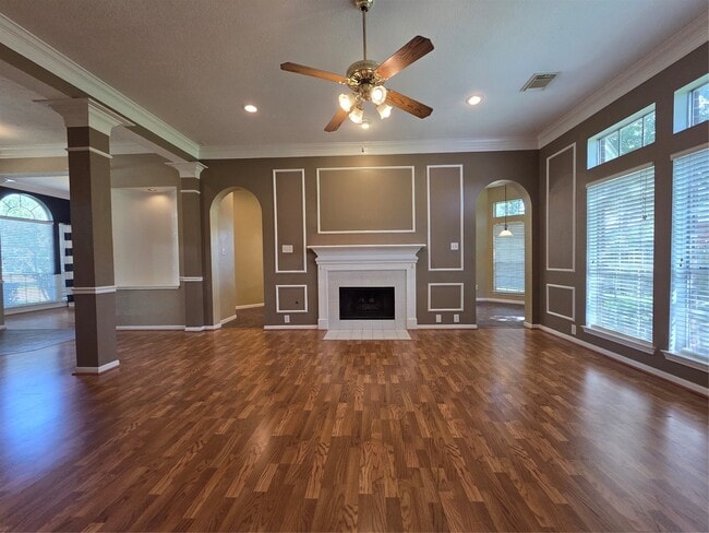 Photo - 6903 Springcrest Ct