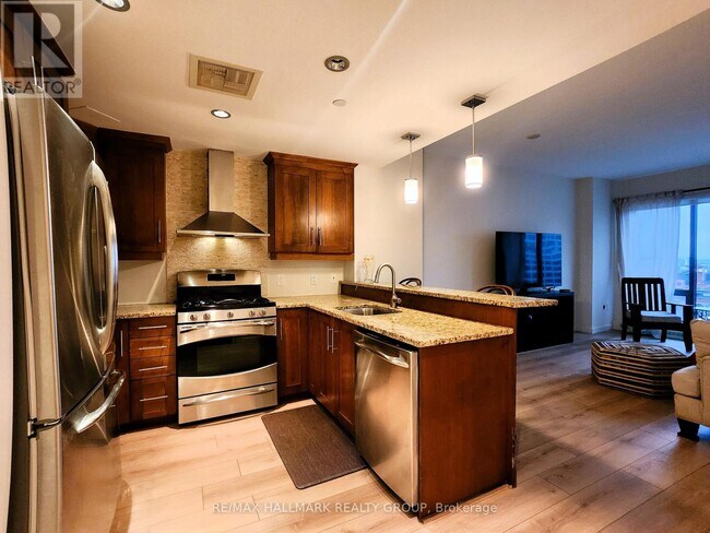 Photo - 90 George St Unit 704