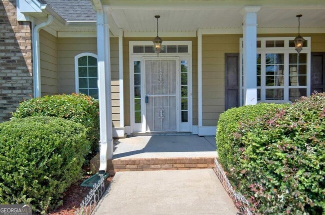 Photo - 170 Diana Dr