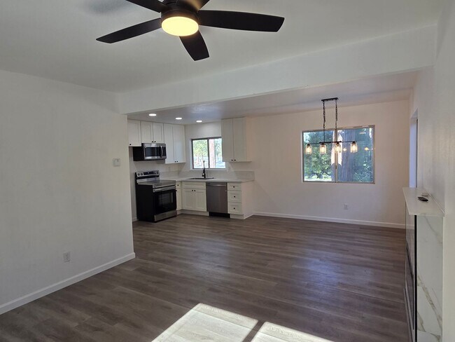 Photo - 24508 Hwy 108 Unit 1 Unidad 24508 Hwy 108  1