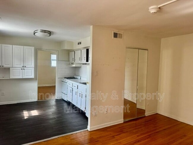 Photo - 9513 Hoff St