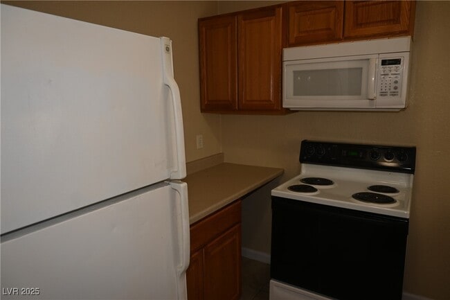 Building Photo - 320 N 16th St Unit 1 Rental