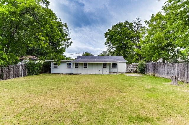 Photo - 621 Prairie St