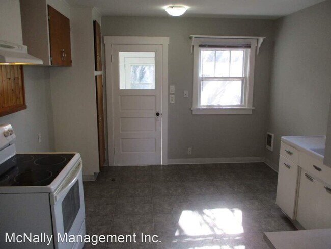 Photo - 3 br, 1 bath House - 116 South 46th Street