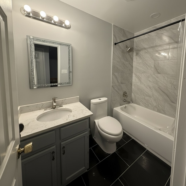 Photo - 126 E Hammaker St