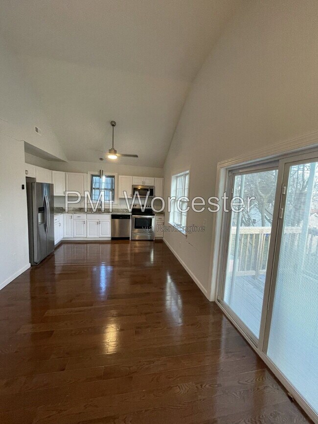 Photo - 14 Edgemere Blvd Unit B