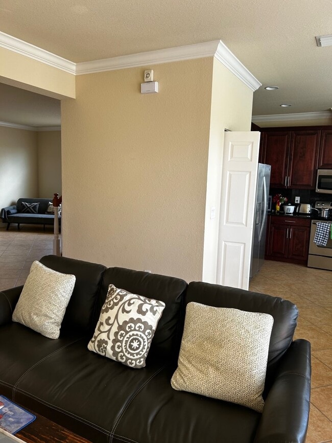 Photo - 10298 Barberry Ln