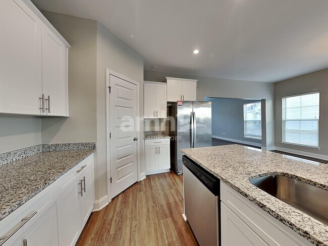 Photo - 5242 Tupelo St