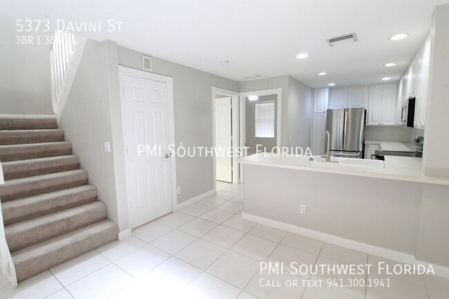 Photo - 5373 Davini St