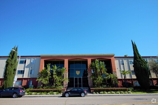 Building Photo - 1 Bedroom Condo For Lease in Fullerton