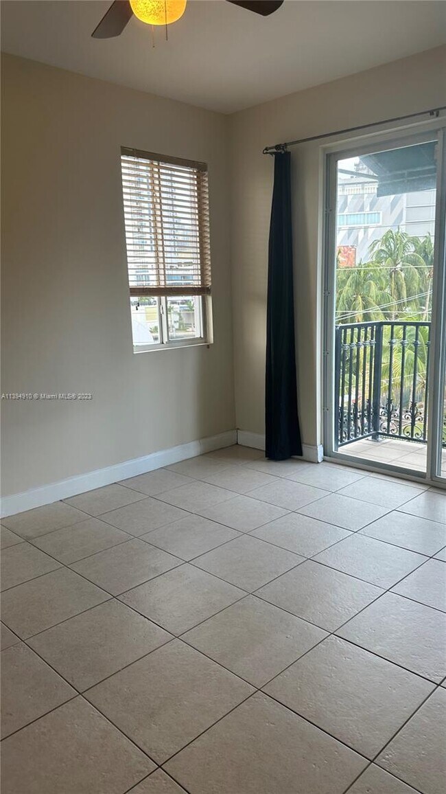 Photo - 400 SW 2nd St Unit 202