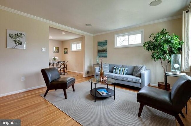 Photo - 10912 Troy Rd