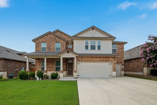 Photo - Spacious 6 Bedroom with Media Room!