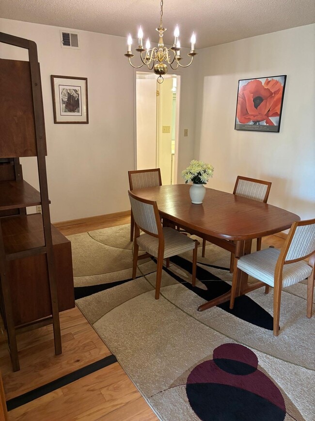 Dining Room - 5903 Mount Eagle Dr Unit 1207