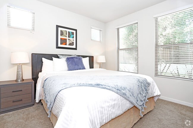 Photo - Cirrus Redwood City