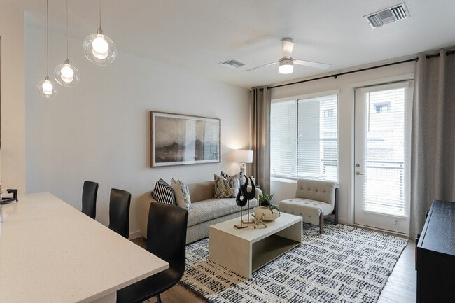 Sala de estar Camelback - Liv+ Union Peak