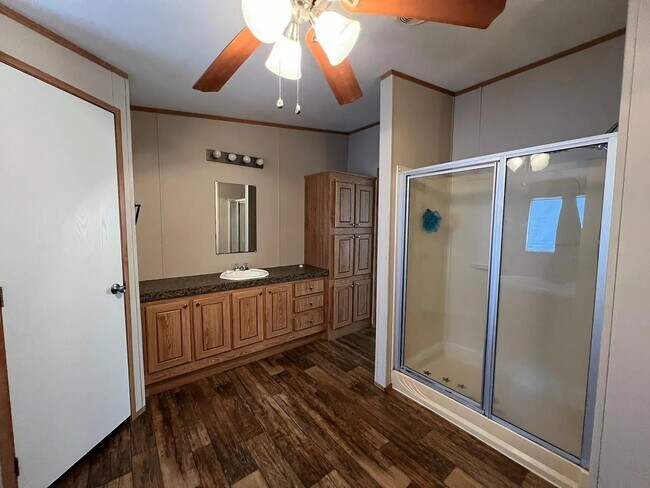 Photo - 1085 Co Rd 320