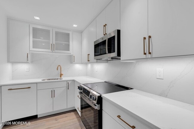 Photo - 42 Lexington Ct