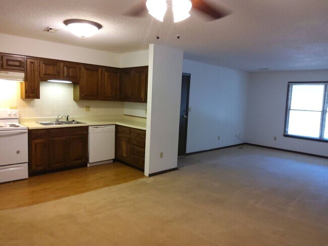 3125 Themis St Unit 1