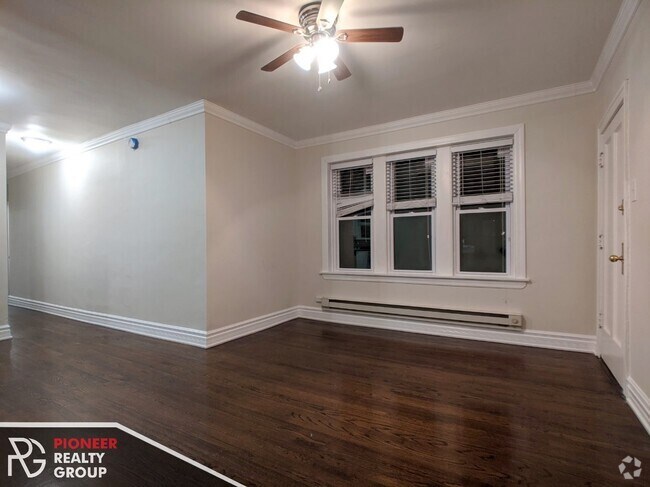 Building Photo - 3814 N Greenview Ave Unit 3817.5 #2E Rental