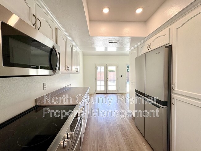 2995 Lexington Cir