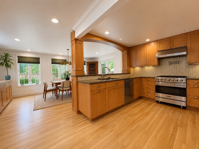 Photo - Laurelhurst Home