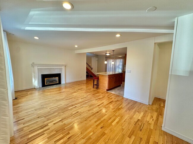 Photo - Beautiful Rambler in the desired Edmonds N...