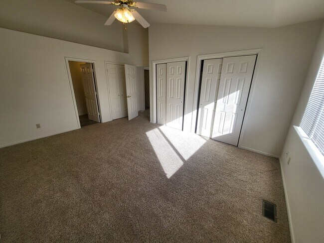 Photo - CAB0848&gt;** Unit CAB0848-D