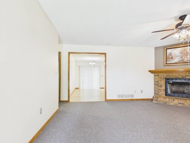 Photo - 1213 Fox Run Dr