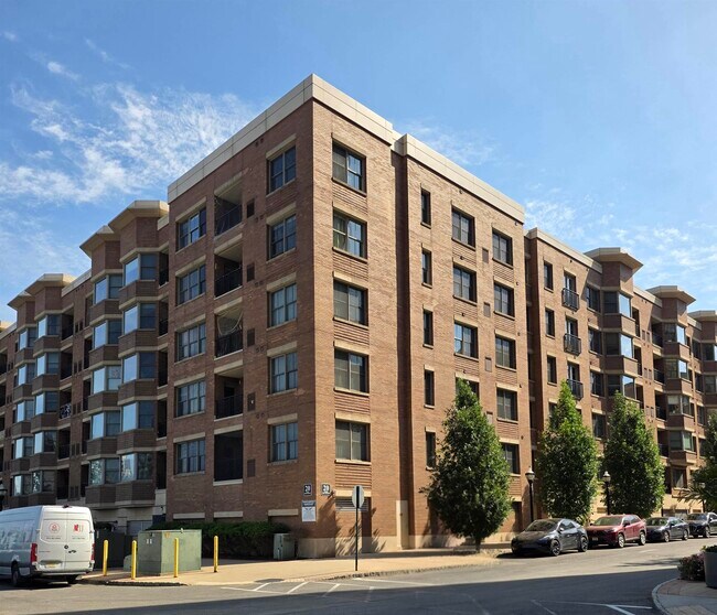 Building Photo - 20 Ave at Port Imperial Unit 236