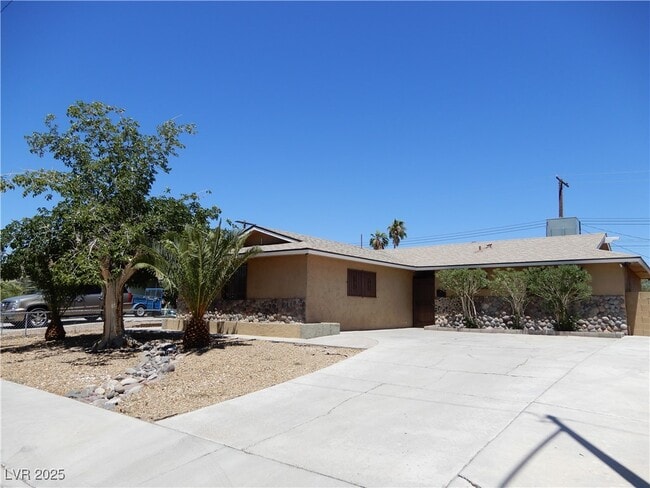 Building Photo - 6236 Mcallister Ave Rental