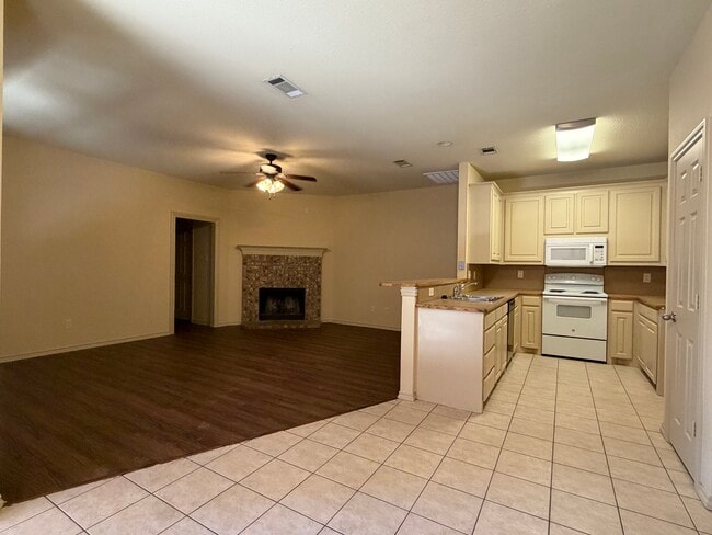 Photo - 5801 Swords Dr