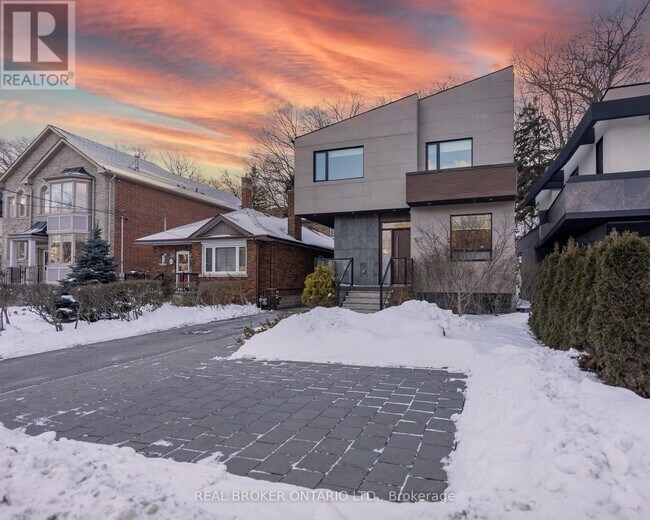 Photo - 88 S Kingsway