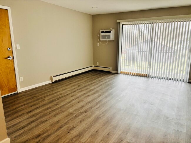 Photo - 3430 Lapeer Rd