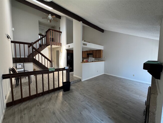 Photo - 12959 Wirevine Ln