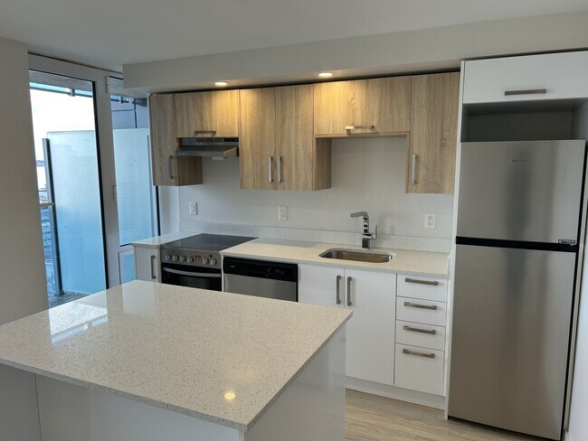 Photo - 5633-5633 Fenwick St Unit 1905