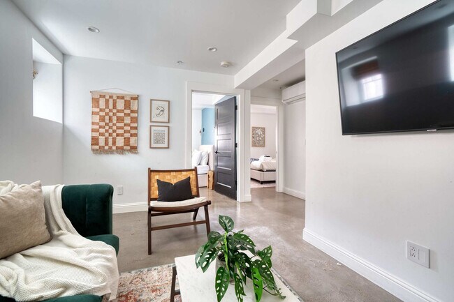 18 NW 22nd Pl Unit SI ID1611859P