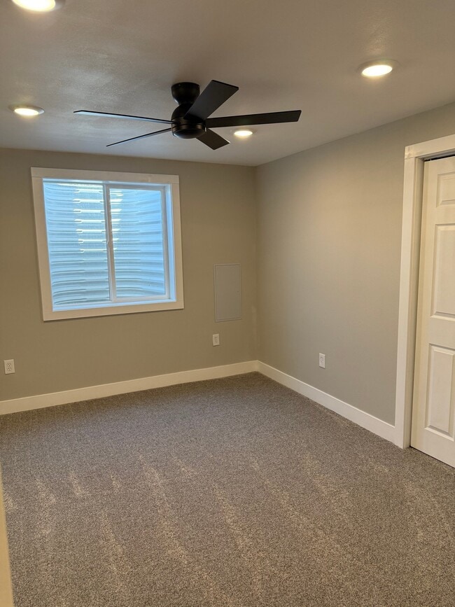 Photo - 551 S 780 W