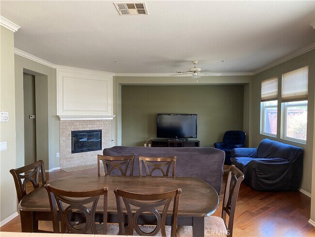 Photo - 1686 Goldenrod Ave