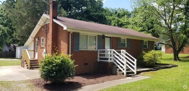 Building Photo - 747 Phelps and Workman Rd Rental