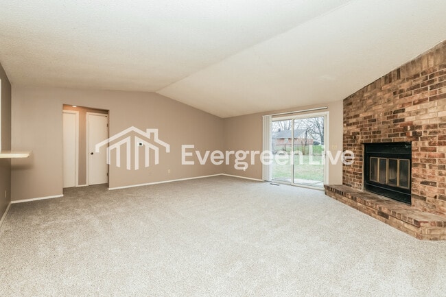 Photo - 4735 Stonehedge St