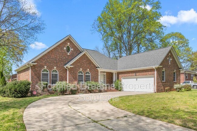 Photo - 1517 Woodland Ave Casa